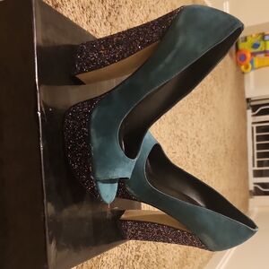 Elegant Teal and Black Women's Heels
